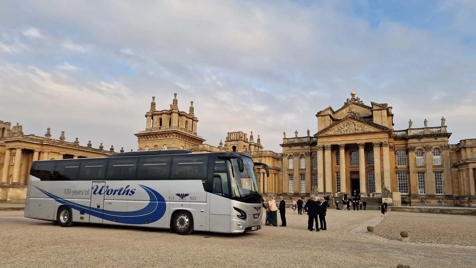 A Worth's Coaches vehicle parked outside Blenheim Palace